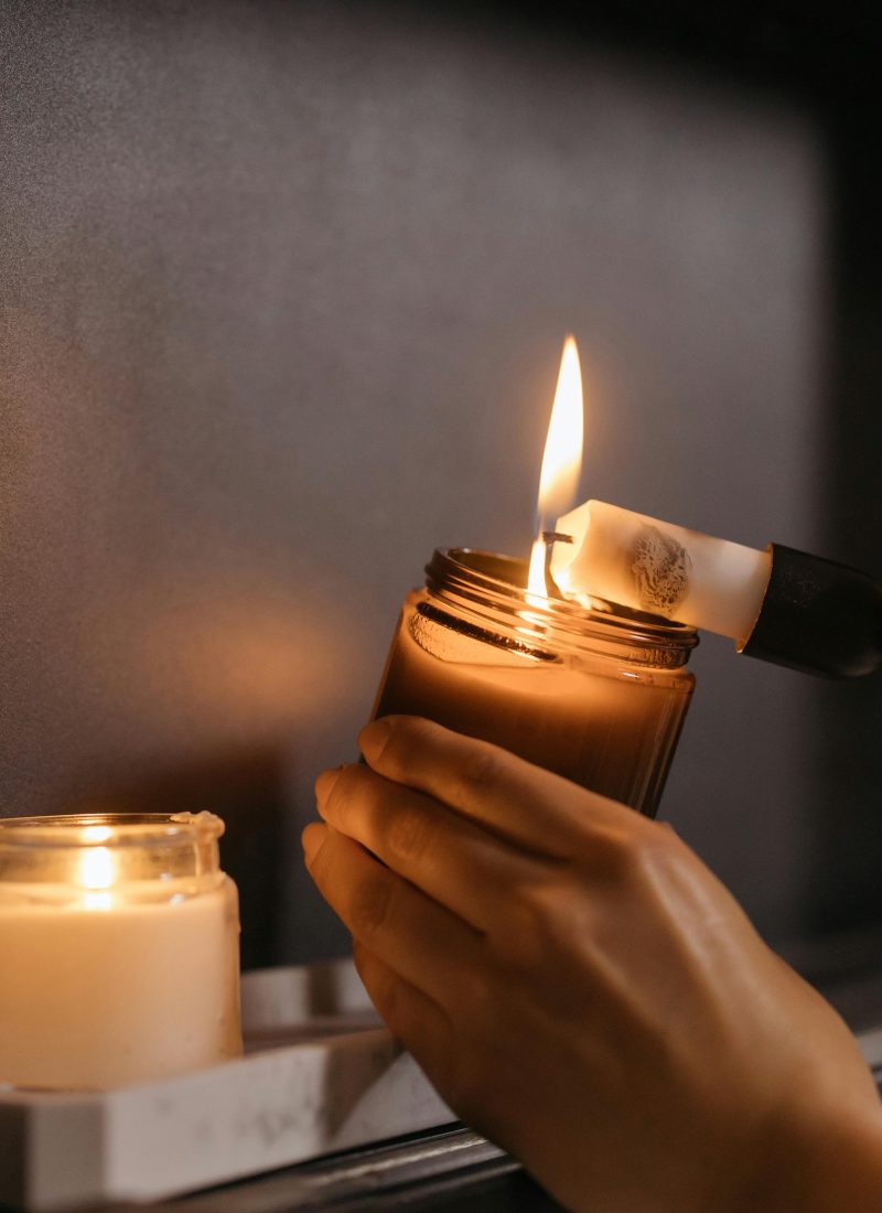 Bước qua bóng tối của chính mình